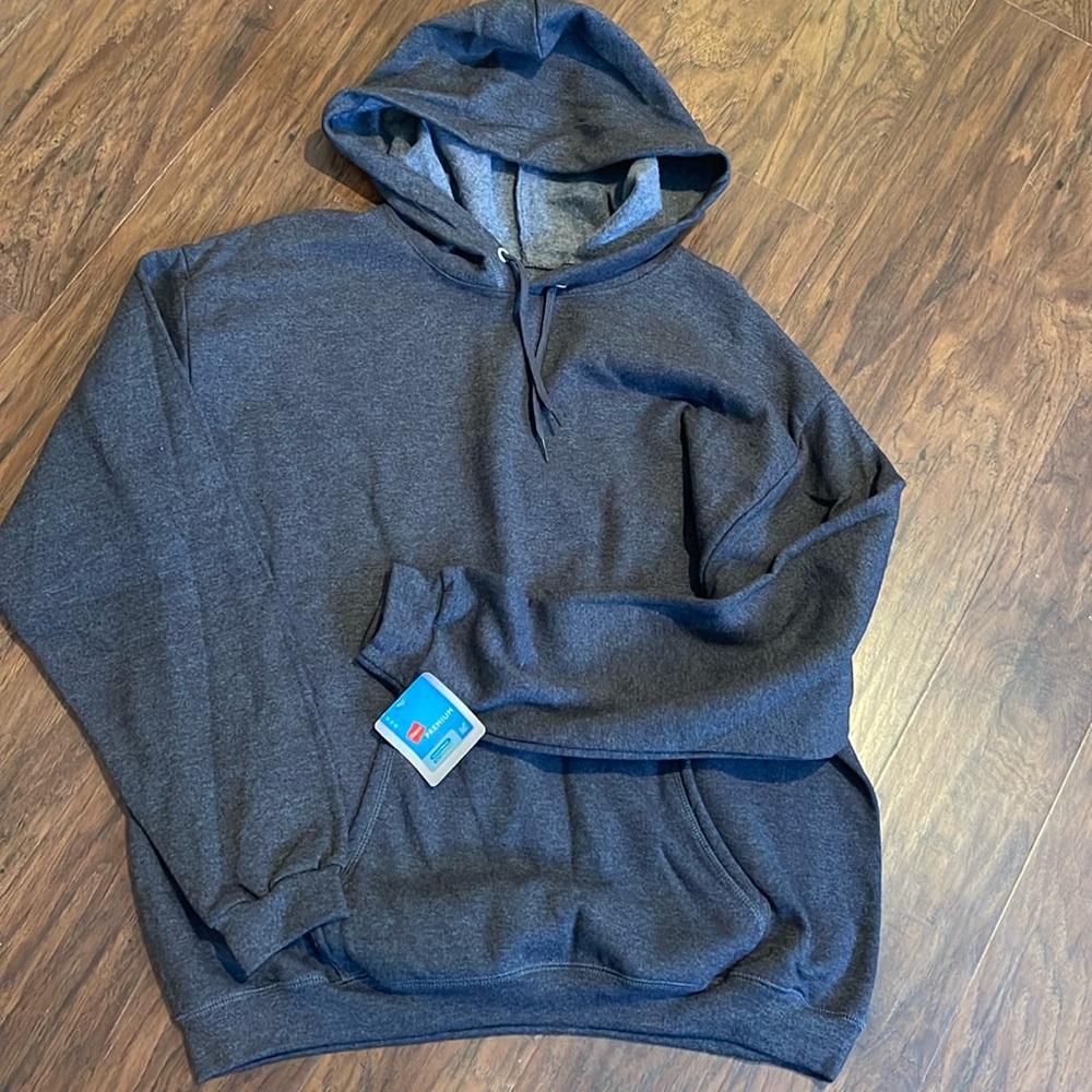 🆕 Hanes Sweatshirt - Men’s Medium